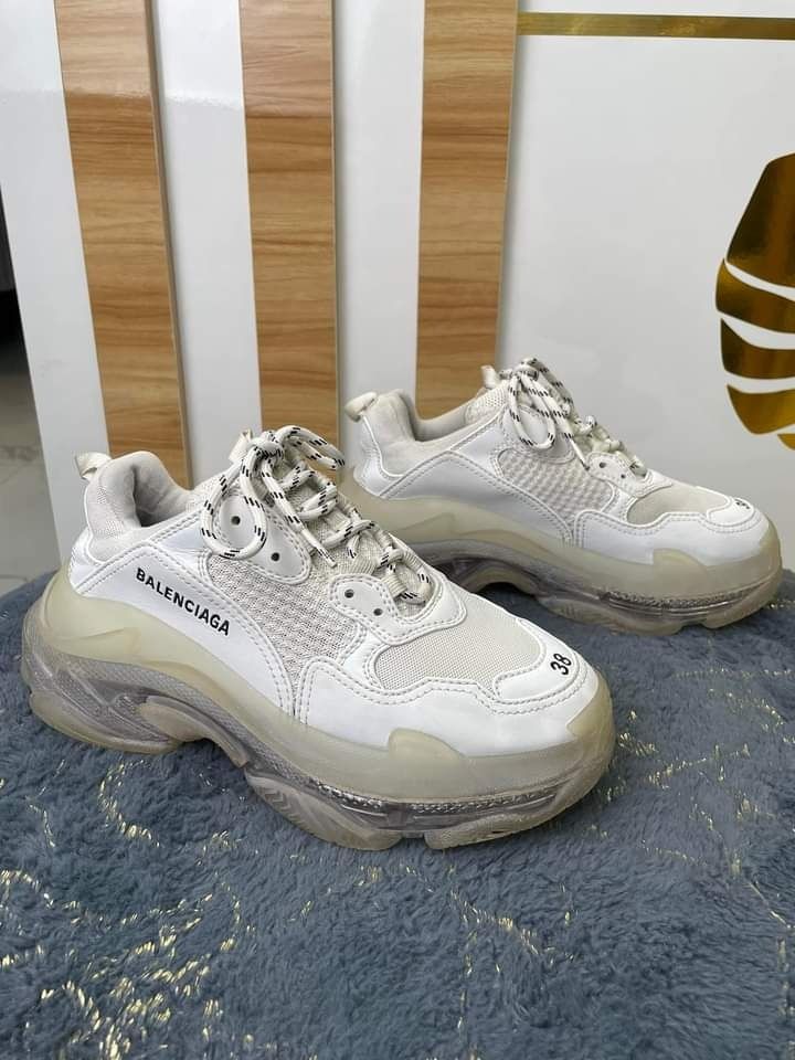 Balenciaga triple s white size 38 hot sale