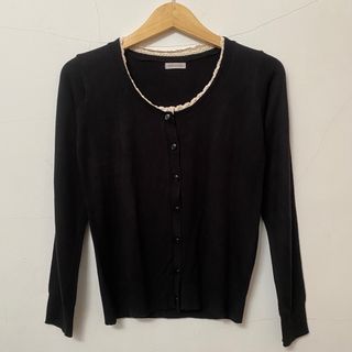 basic Cardigan rajut hitam pekat kerah ada rendanya bahan tebal adem MULUS NO MINUS KERAH O