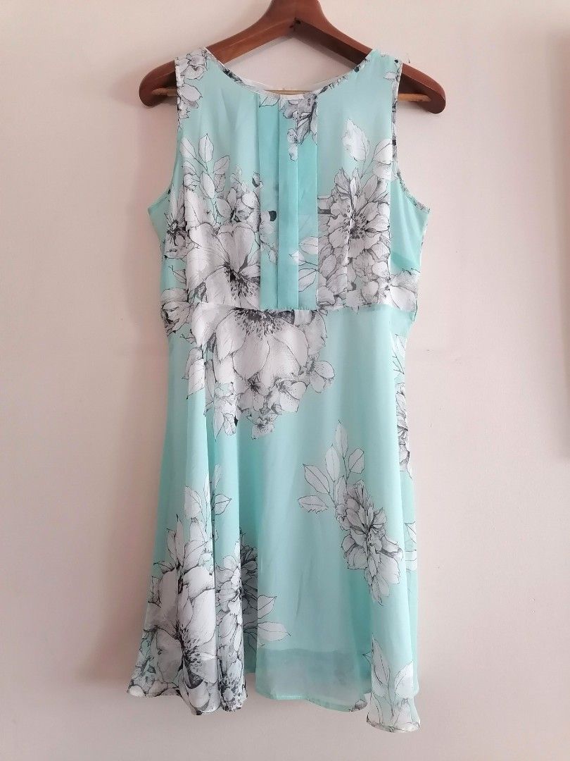 Billie and blossom hotsell blue floral dress