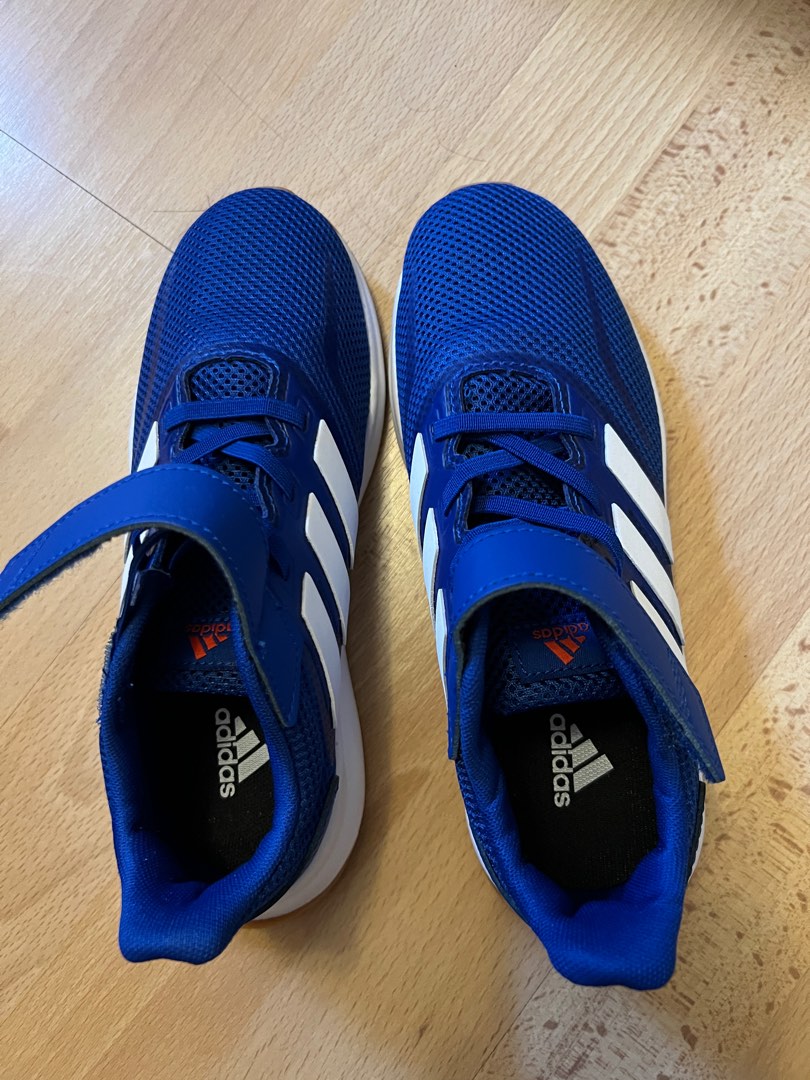 Brand New Adidas Kid s Shoe Size 34 Babies Kids Babies Kids