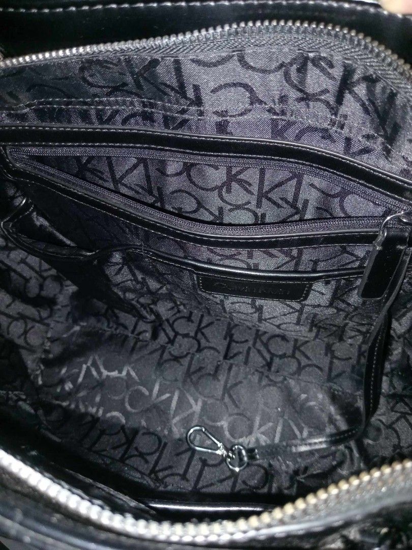 Calvin Klein Hayden Chain Tote Bag Saffiano Leather. - Body Logic