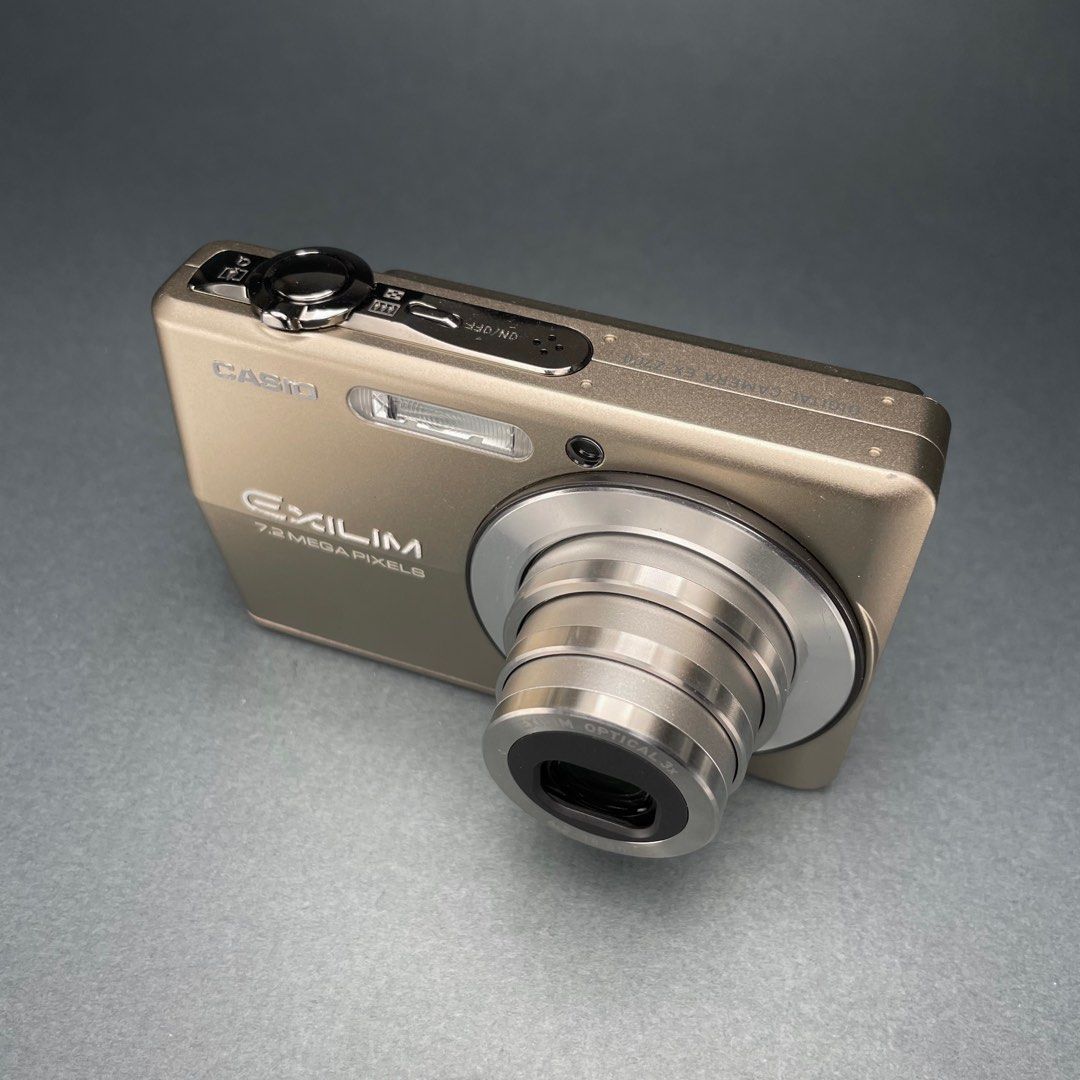 Casio Exilim EX-Z700/CCD/數位/卡西歐, 相機攝影, 相機在旋轉拍賣