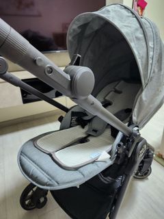 Baby jogger city tour 2 stroller.