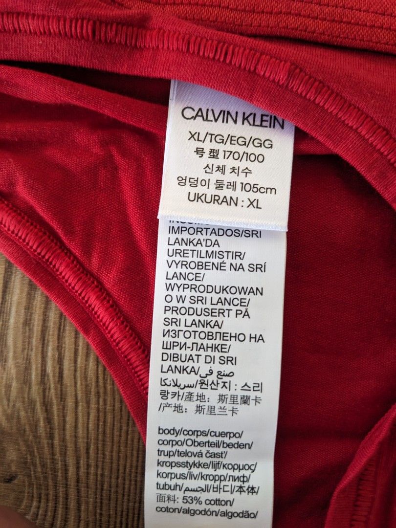 Calvin Klein UNLINED BRA SET, VJU, XL, Women's Fashion, Undergarments &  Loungewear on Carousell