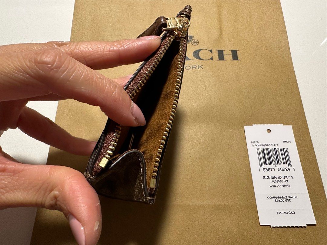 Coach hot sale tag wallet