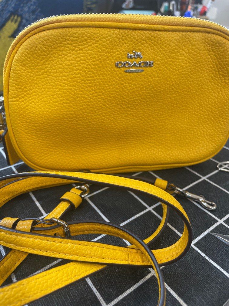 Coach discount yellow wristlet
