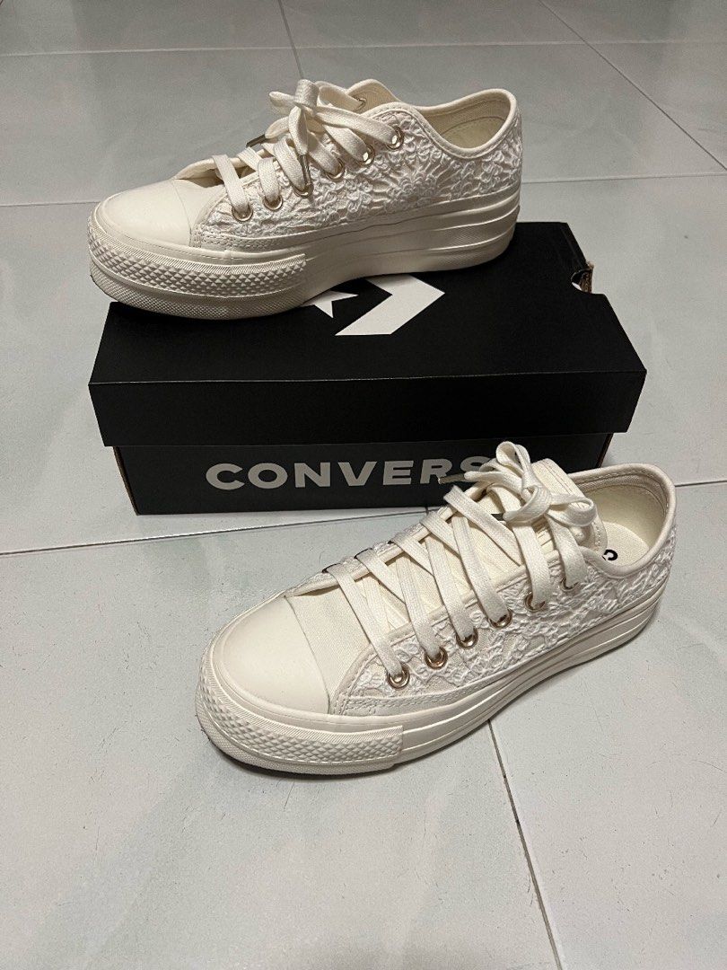 Converse women s lace sneakers size 38 Men s Fashion Footwear
