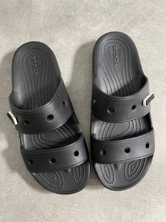 Crocs Classic Sandal in Black