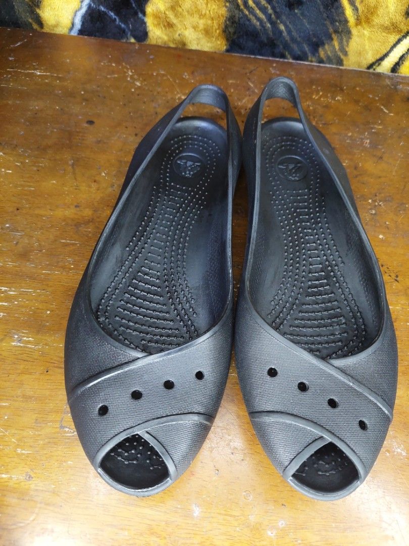 Crocs peep toe store