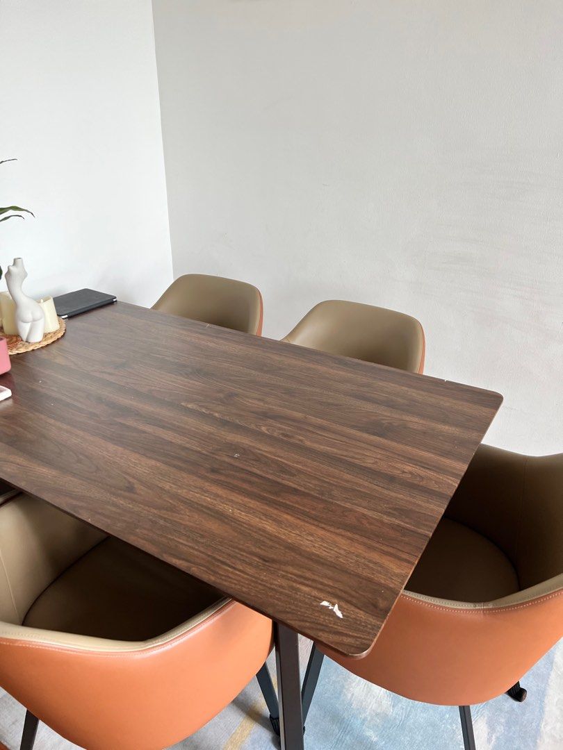Dining table (Category: Tables & Sets) located in Singapore. Submitted by PeterSG1 (Listing ID 1256875896, Image 2). Description: Used dining table. Has some surface marks from the glossy wood coating coming off. Please see pictures.