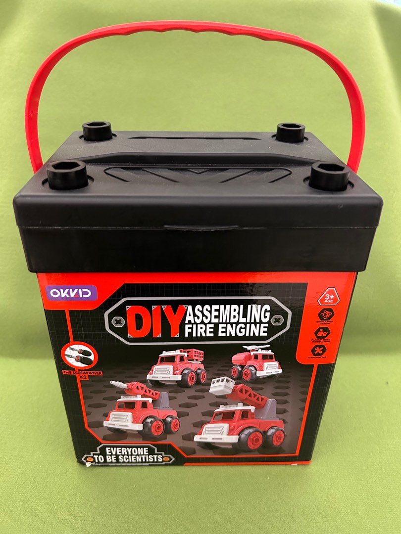 DIY Assembling Fire Engine Set, 嬰兒及兒童, 嬰兒玩具在旋轉拍賣