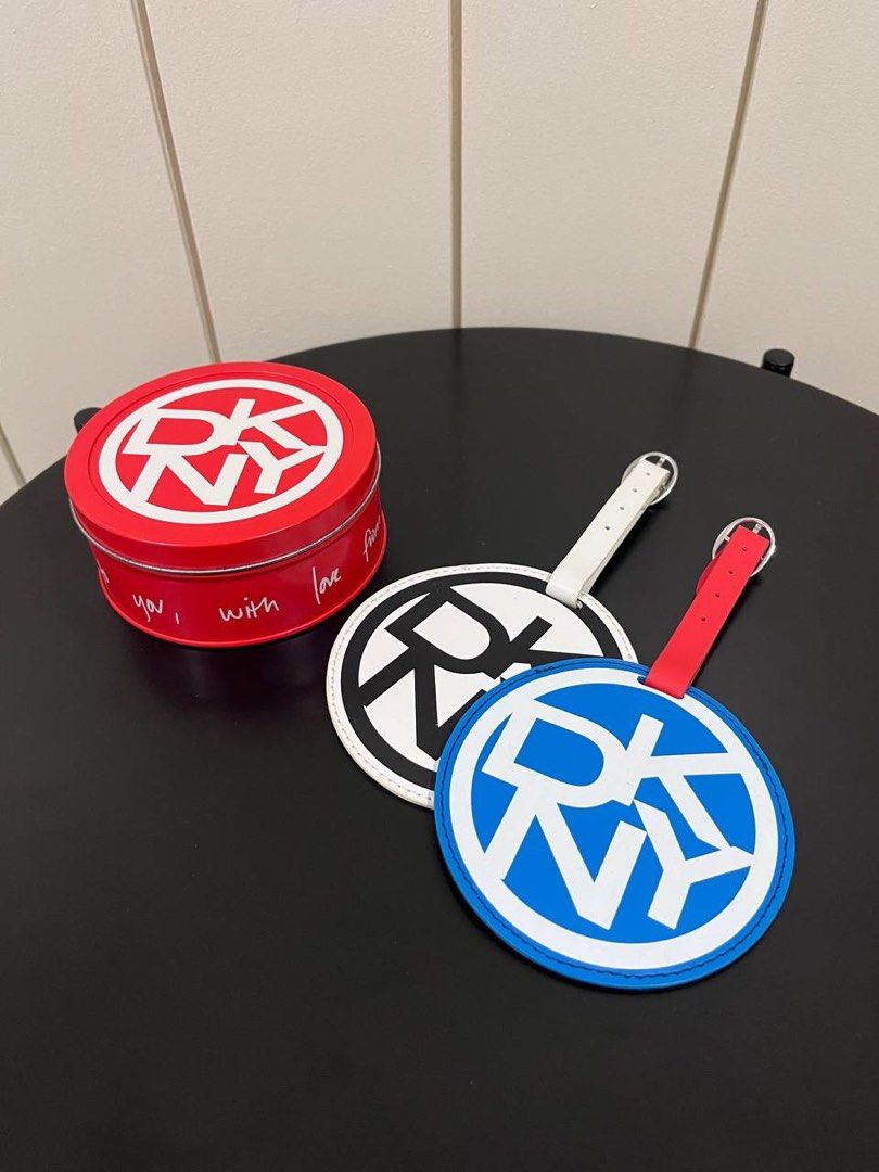 Dkny luggage tag store