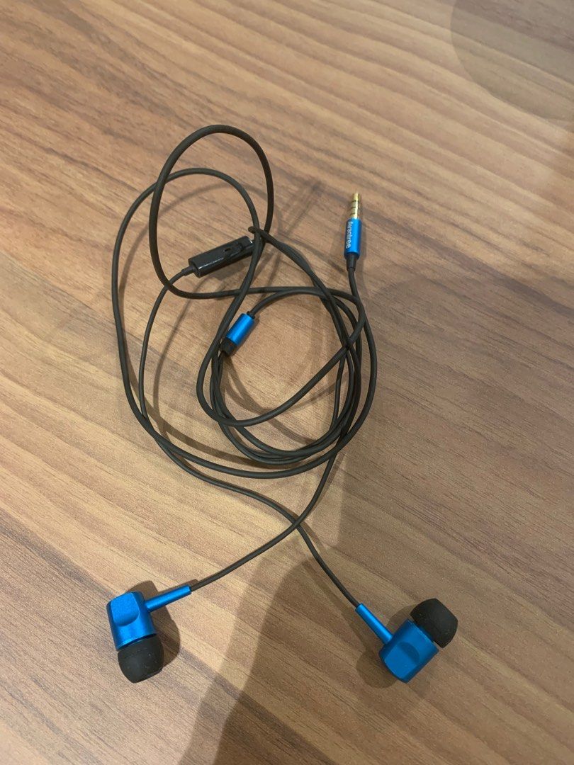 Earphone498317748864307201