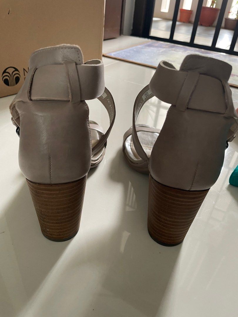 ecco leather sandals