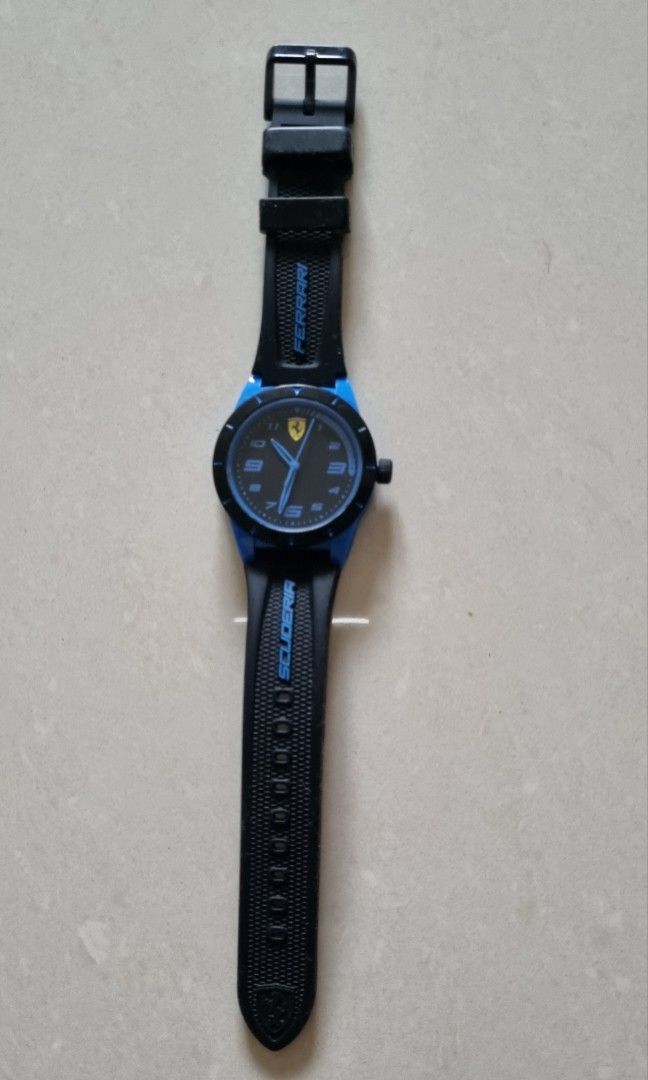 Ferrari Watch Battery Operated Women s Fashion Watches Accessories Watches on Carousell