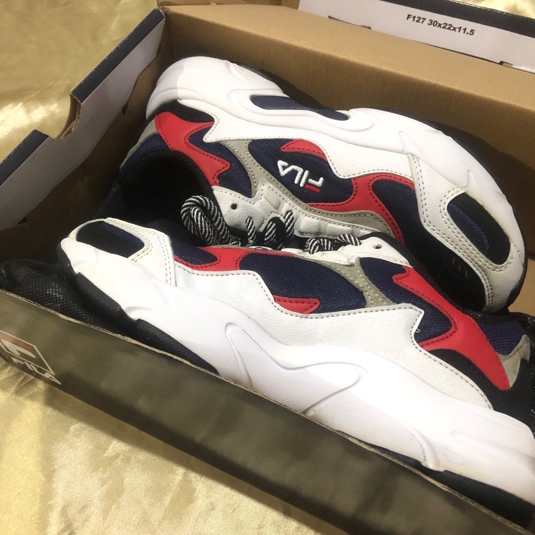 FILA LUMINANCE, Women's Fashion, Footwear, Sneakers on Carousell