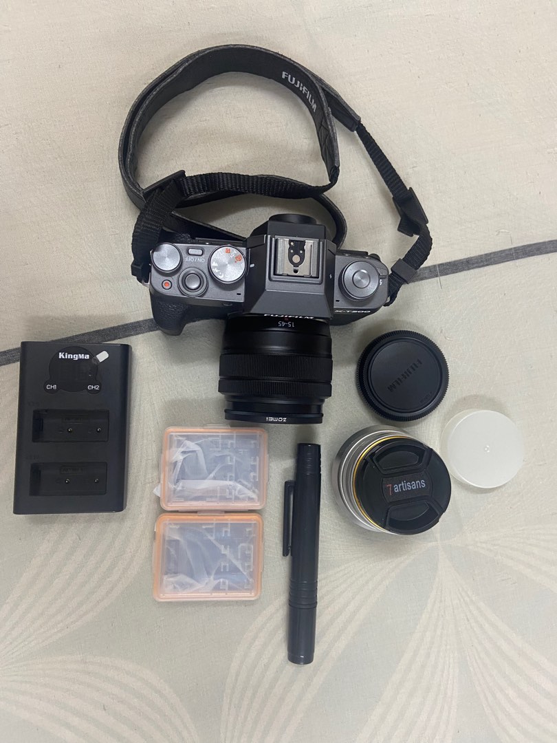 fujifilm xt200 (SOLD!!!!), Photography, Cameras on Carousell