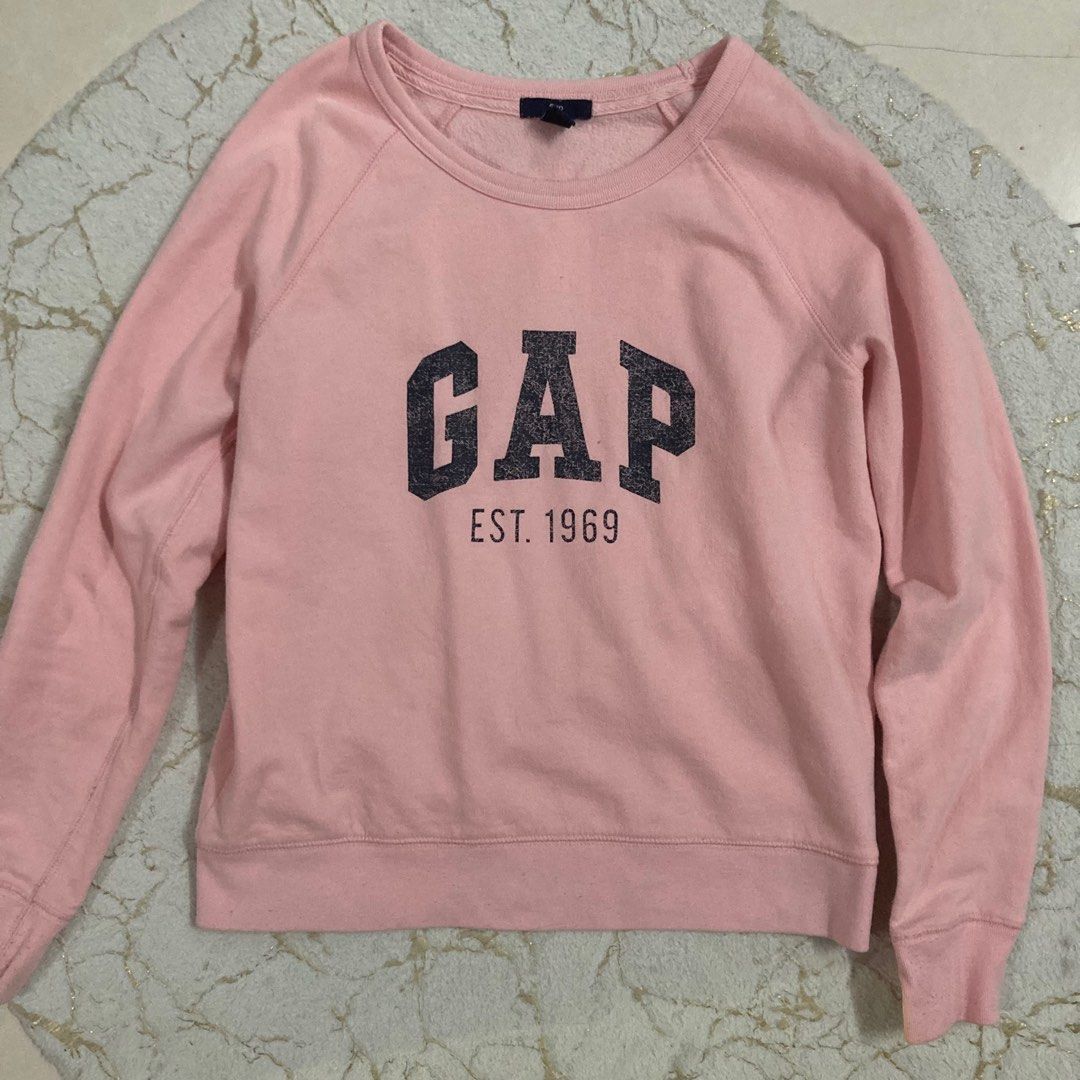 Pink gap sweater on sale