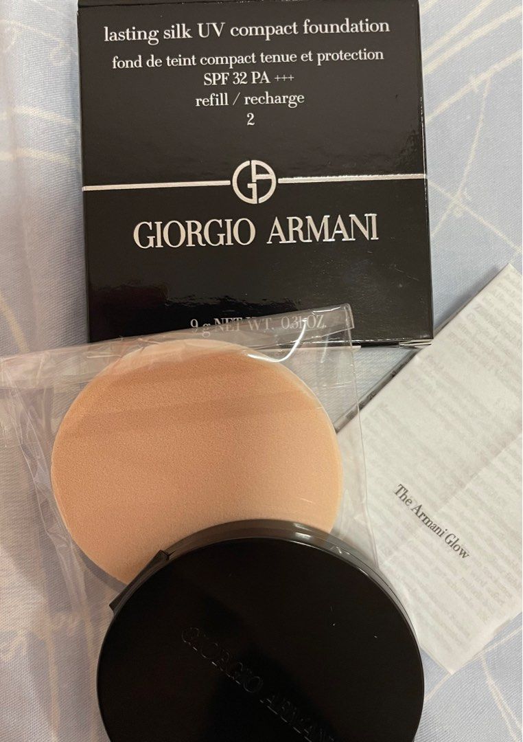 Giorgio Armani lasting silk uv compact foundation