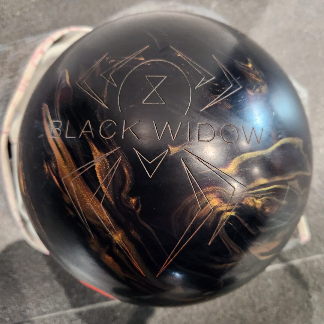 Hammer Black Widow Black Gold Hybrid bowling ball, Sports Equipment