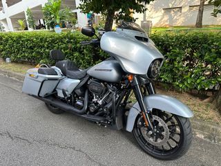 Harley Davidson Street Glide Special 114 Cubic-Inch Milwaukee Eight Engine. 2 Owner’s. Registration Date 27/10/2020.
