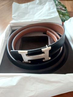 BNIB Louis Vuitton Belt Reverso 40mm Reversible White/Navy M0003T size 95,  Luxury, Accessories on Carousell