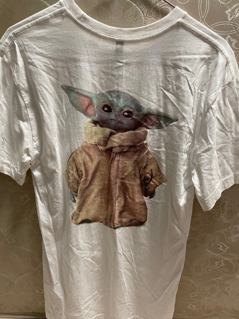 Baby yoda shirt best sale h&m
