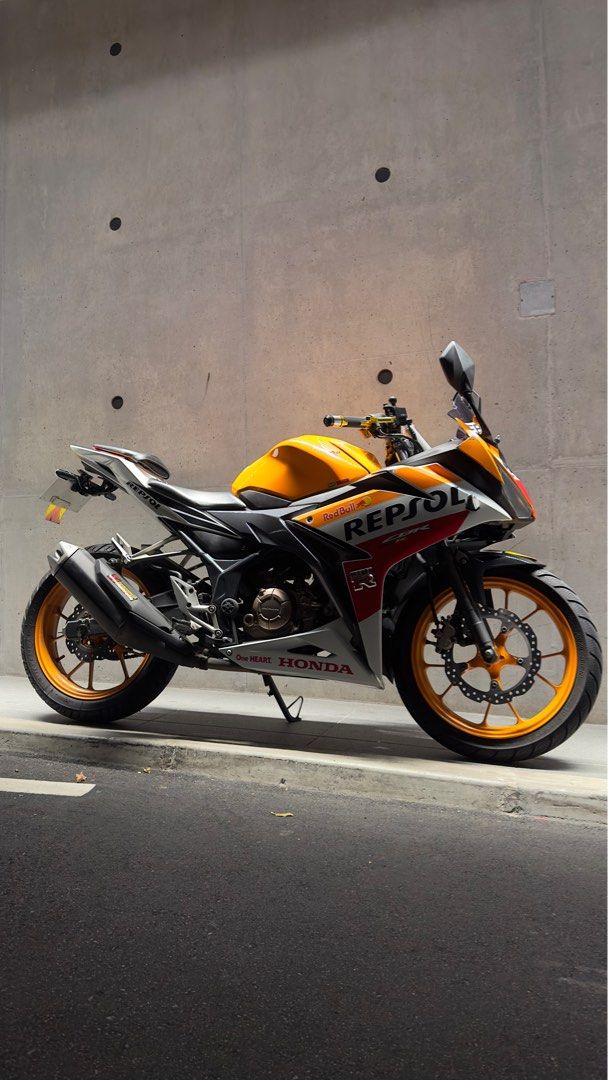 Honda CBR150R - Showing honda_cbr150r_shade_official_6.jpg