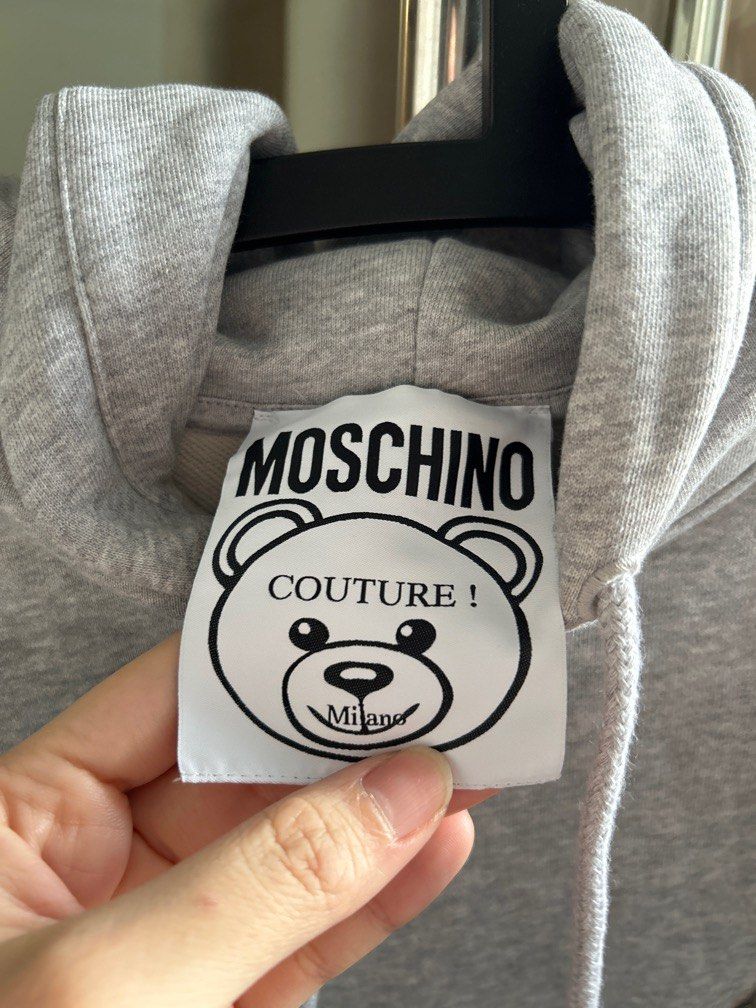 White on sale moschino hoodie