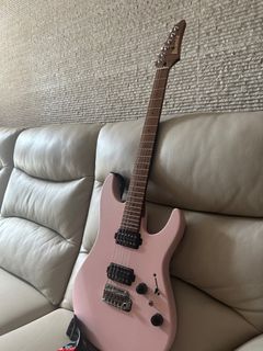 （分類：）位於 。 由 rickzzz_ 提交（商品編號 1256853492，圖片 1）。簡介： 。