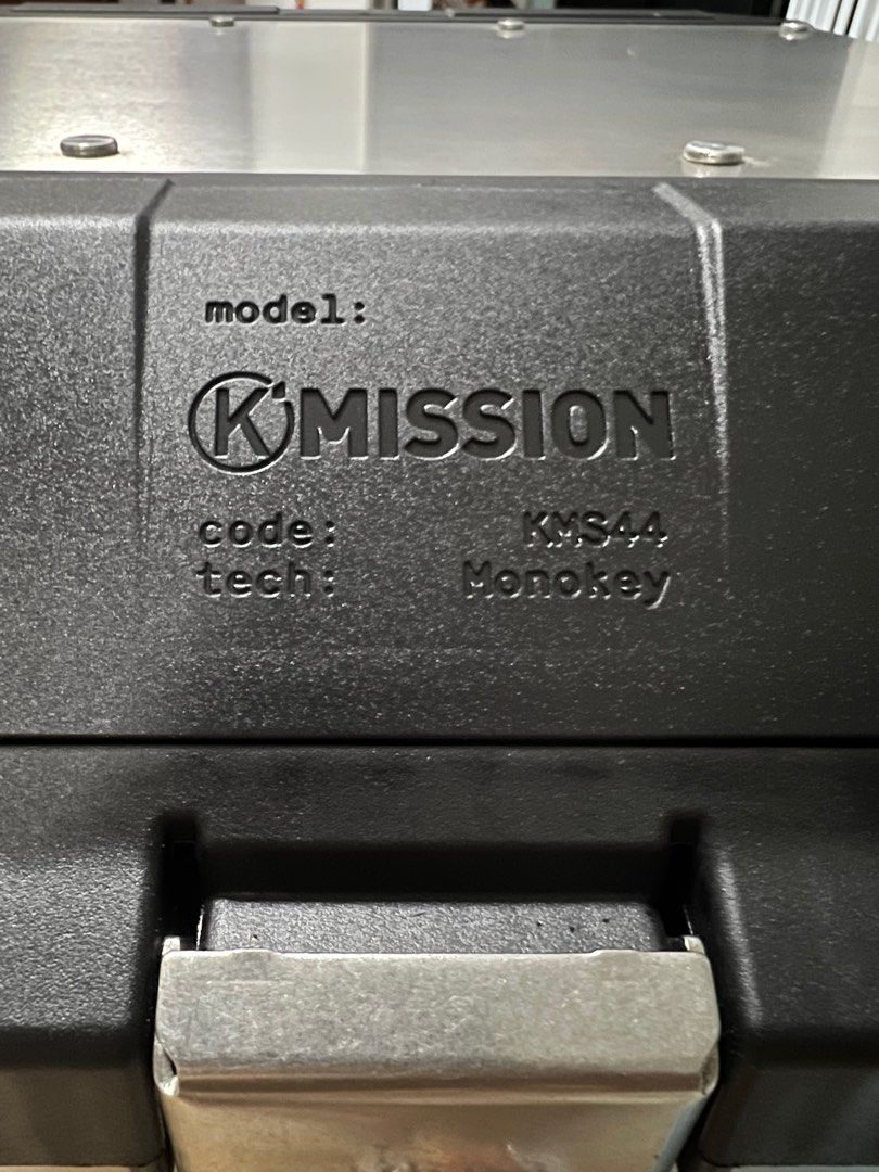 KMS44A - K'MISSION - Monokey®