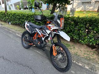 KTM 690 SMC-R. Mature Owner. Registration Date 14/12/2012. Coe Expiry Date 31/08/2032 Renewable.