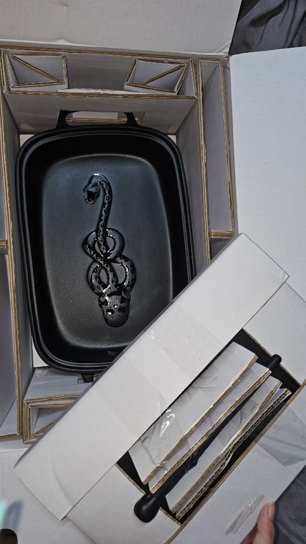 Le Creuset Harry Potter Lord Voldemort Casserole, Furniture & Home