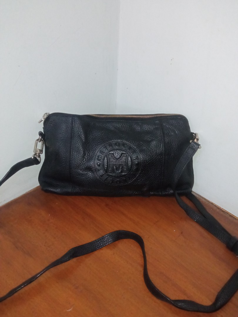 Metrocity Sling bag, Barang Mewah, Tas & Dompet di Carousell