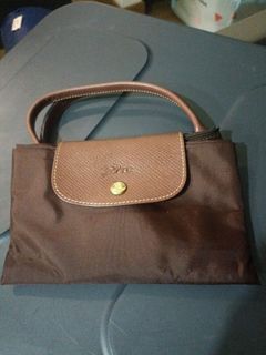 (Category: ) located in . Submitted by chanel.v (Listing ID 1256968142, Image 1). Description: .