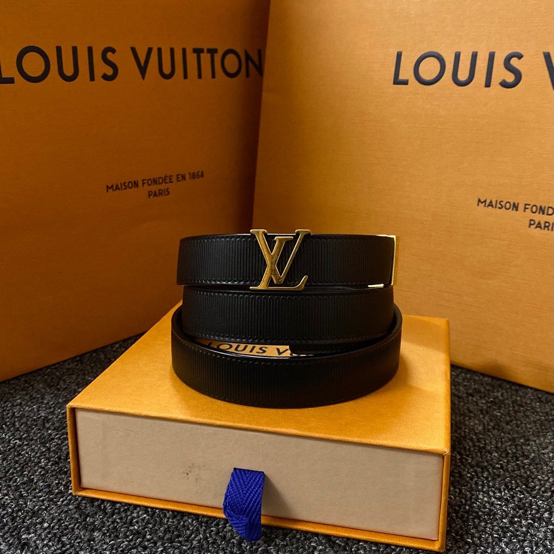 Louis Vuitton LV Initiales 20mm Belt Black Calf. Size 70 cm