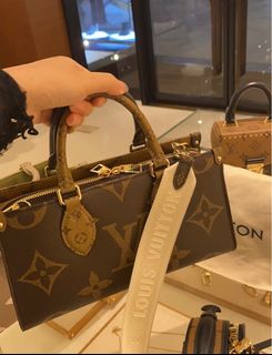(Category: ) located in . Submitted by chicluxury (Listing ID 1257002274, Image 1). Description: .