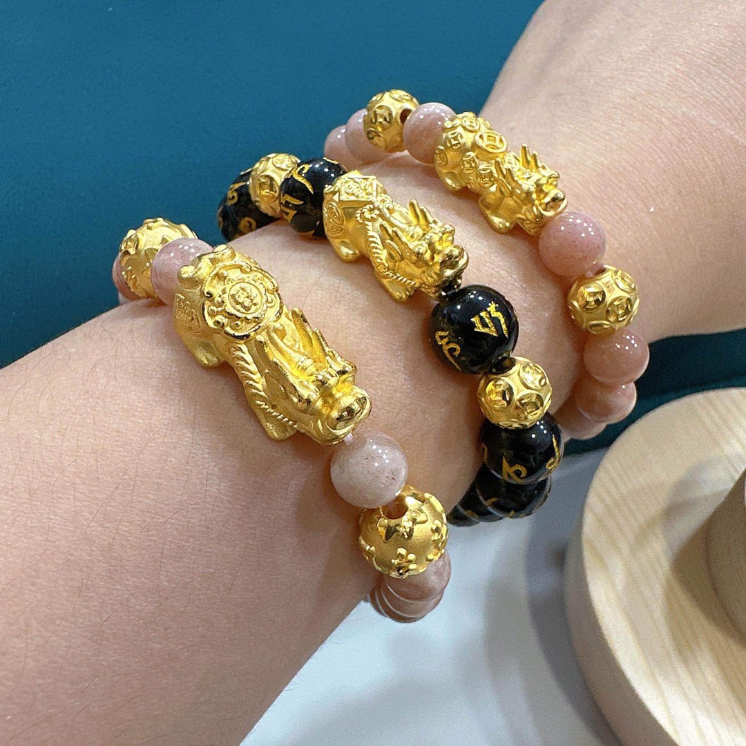 24k Money catcher piyao pixiu with money balls Women s Fashion