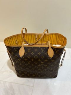 Brand New Louis Vuitton League of Legends Neverfull MM, Women's Fashion,  Bags & Wallets, Purses & Pouches on Carousell