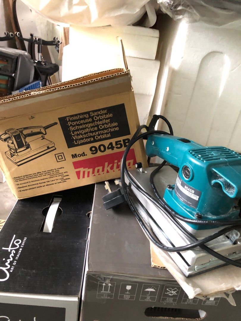 makita 9045b finishing sander, Furniture & Home Living, Home Decor