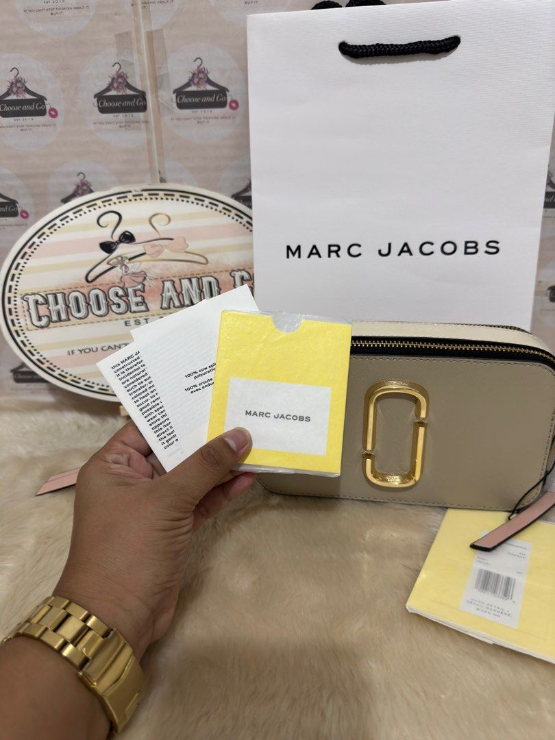 MARC JACOBS The Snapshot in Khaki Multi – Cayman's