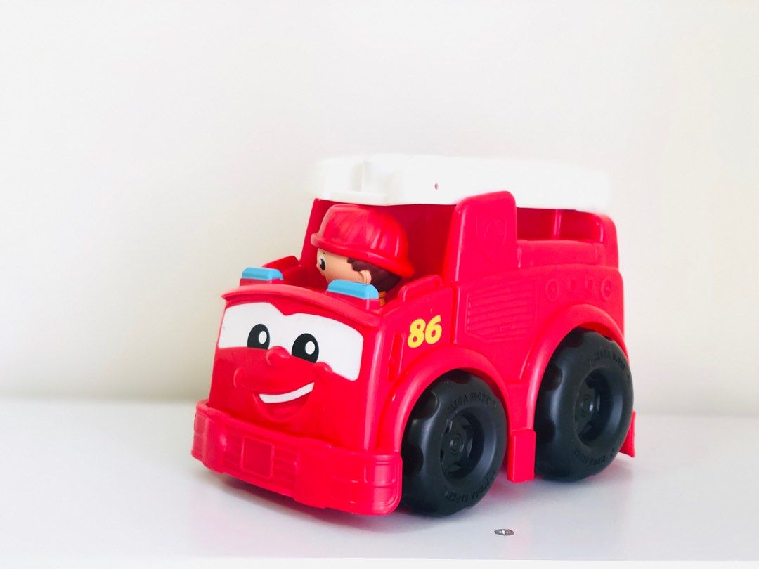 Mega bloks truck shop pull along