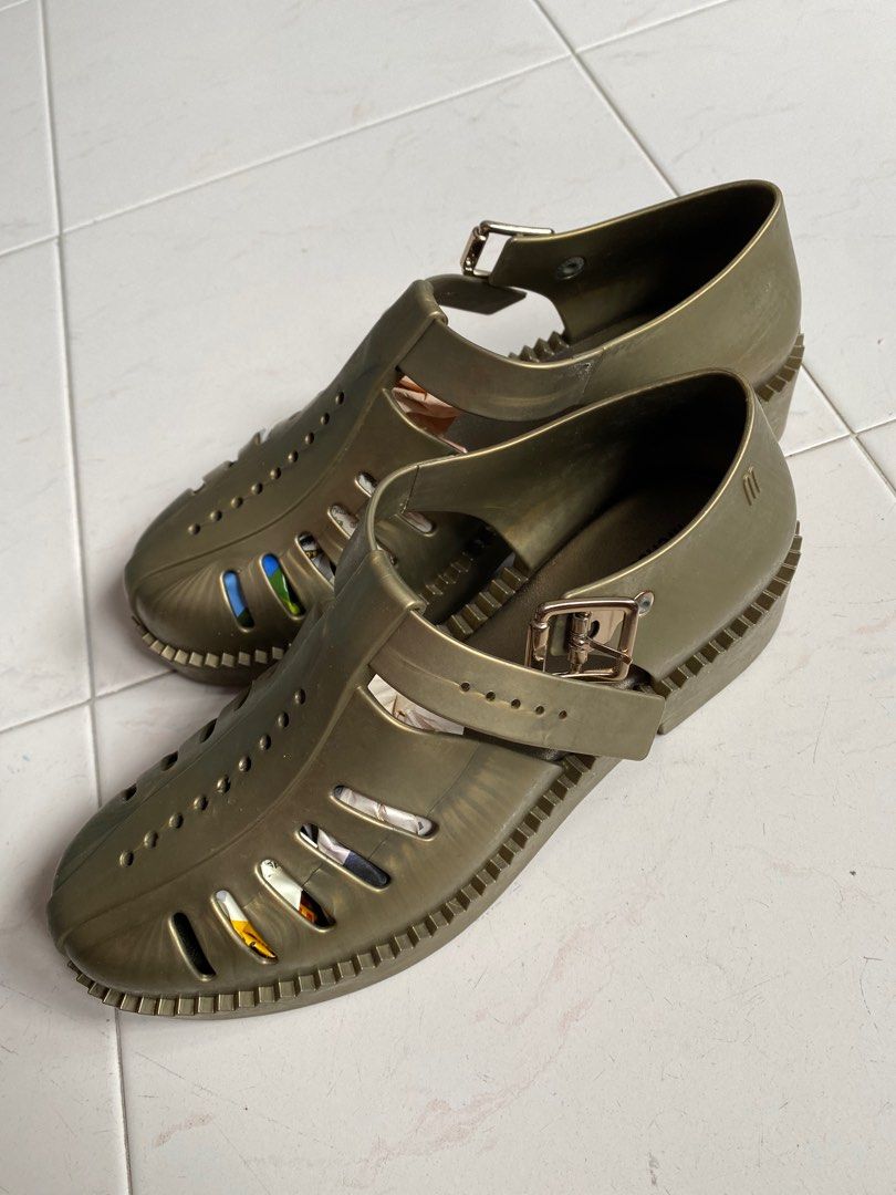 Melissa Aranha Gold boots shoes