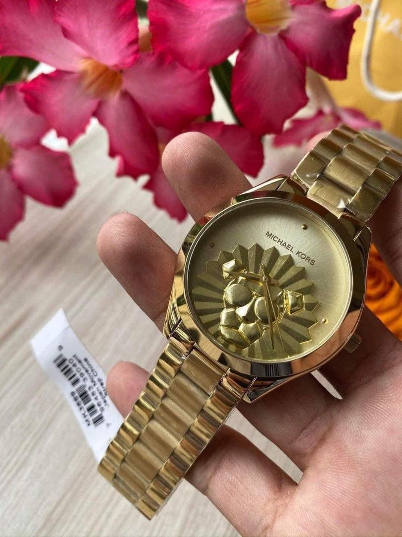 Michael kors lion best sale watch