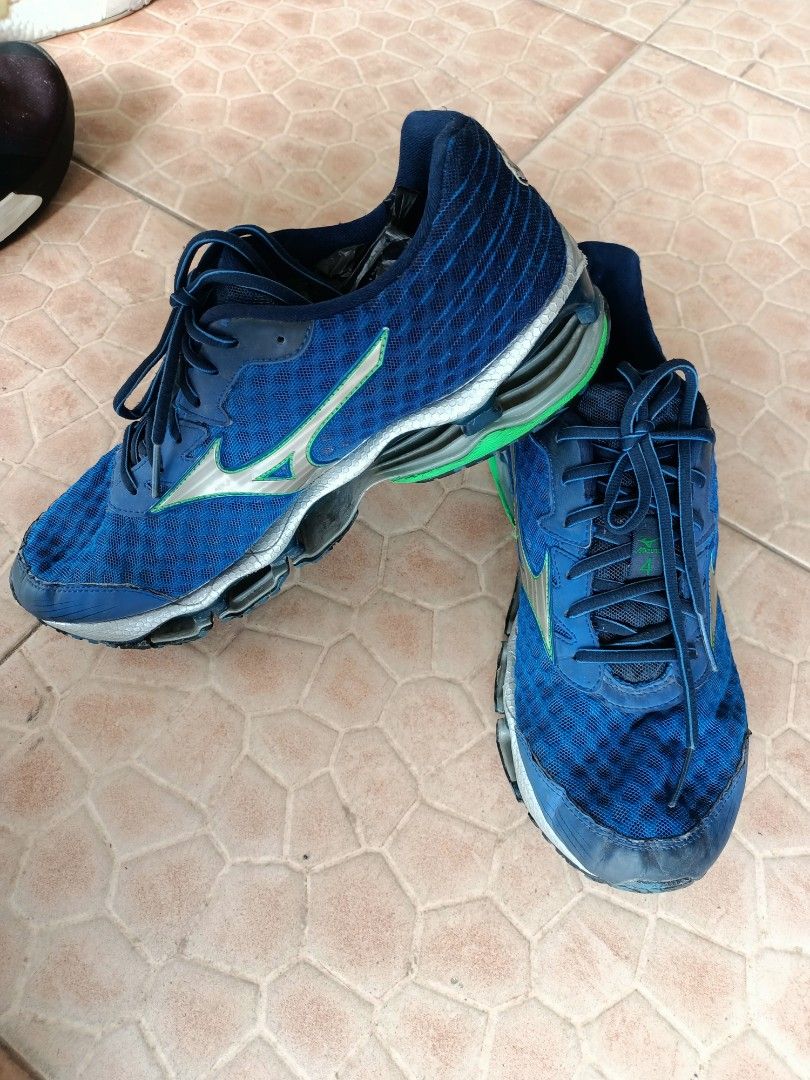 Sepatu mizuno sales prophecy 4