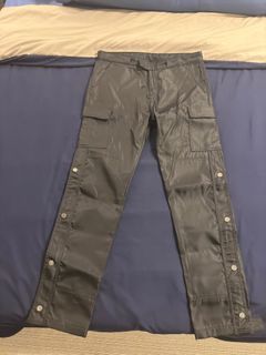 (Category: ) located in . Submitted by ilikeclothez (Listing ID 1256935861, Image 1). Description: .