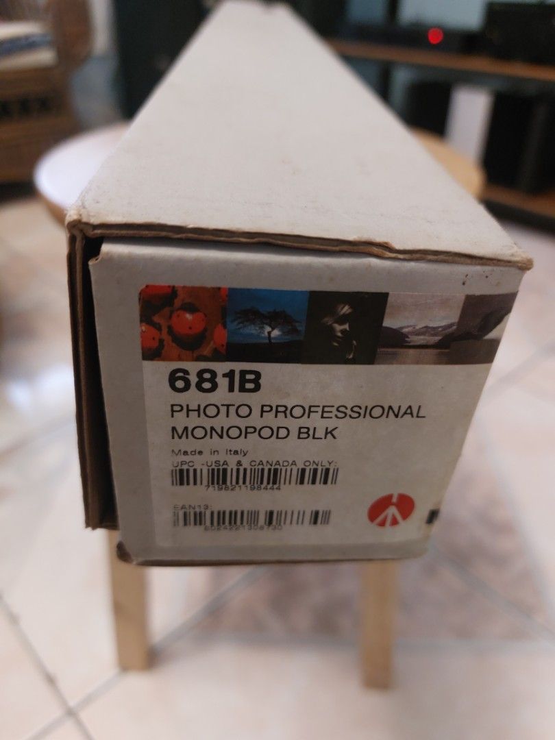 Monopod Manfrotto (Category: Camera Bags & Carriers) located in Quezon City. Submitted by ernie.trinidad (Listing ID 1256894544, Image 3). Description: MANFROTTO monopod manfroto with box 8k.