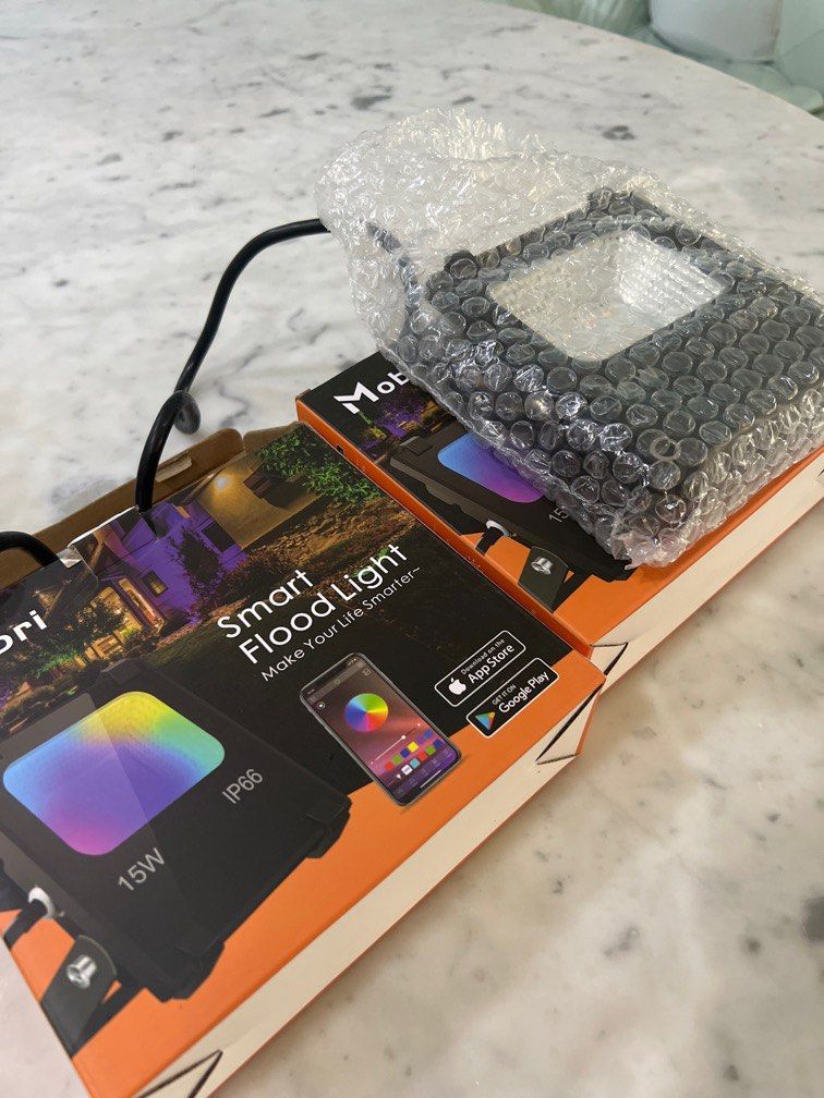 Mobri smart cheap floodlight