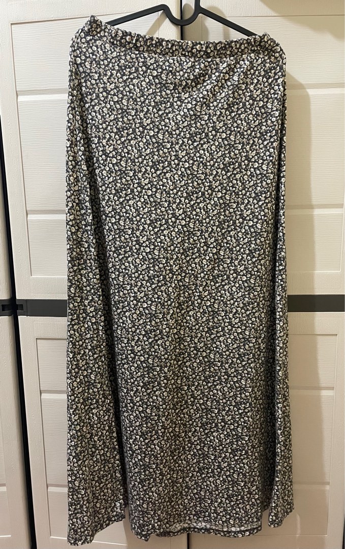 Mossimo maxi skirt