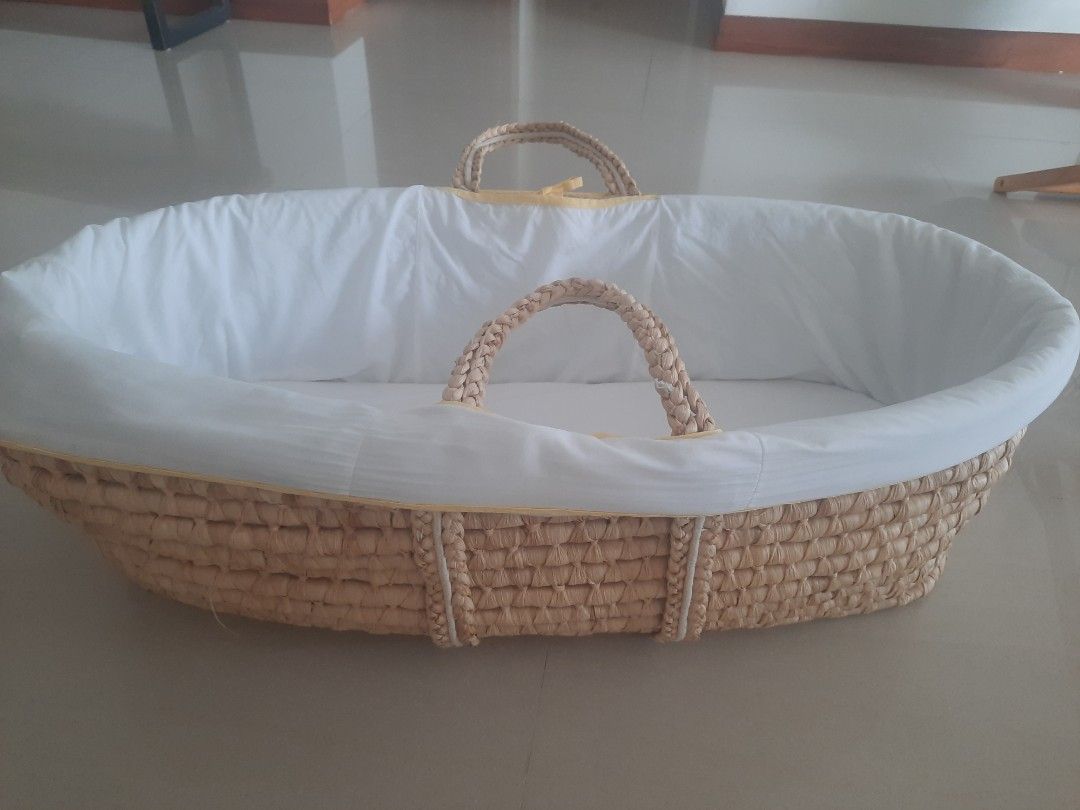 Shnuggle moses basket mothercare online